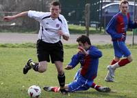 Mills evades the tackle