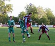 Wenham outjumps the defence