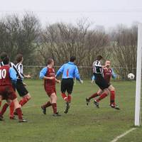 Ball eludes all the forwards with Shipley waiting 