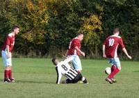 Hempnall v Acle U Res 29th Oct 2016 25