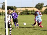 Hempnall v Acle Utd 22